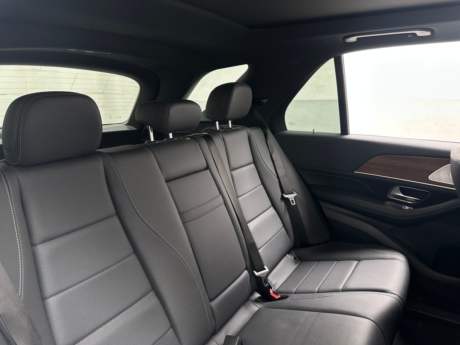 Thumbnail: 2025 Mercedes-Benz GLE - 5