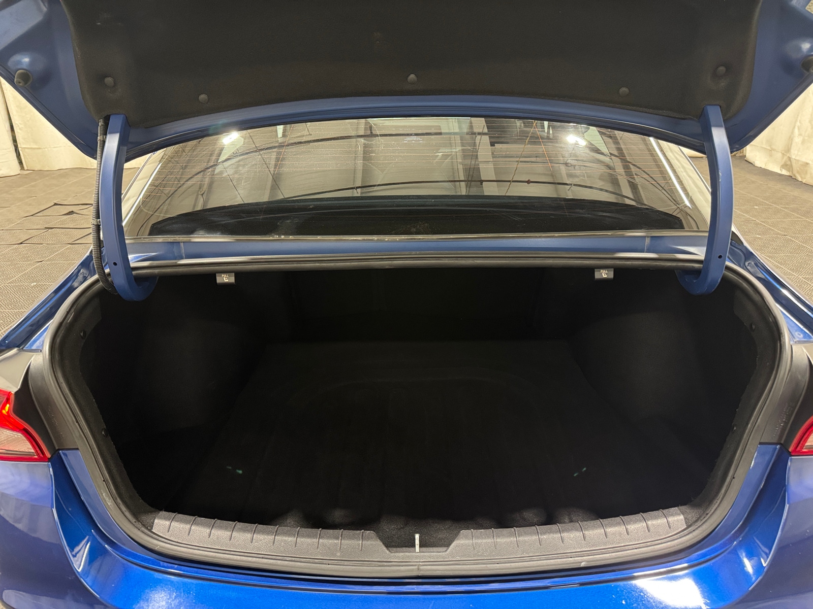 Thumbnail: 2021 Kia K5 - 6