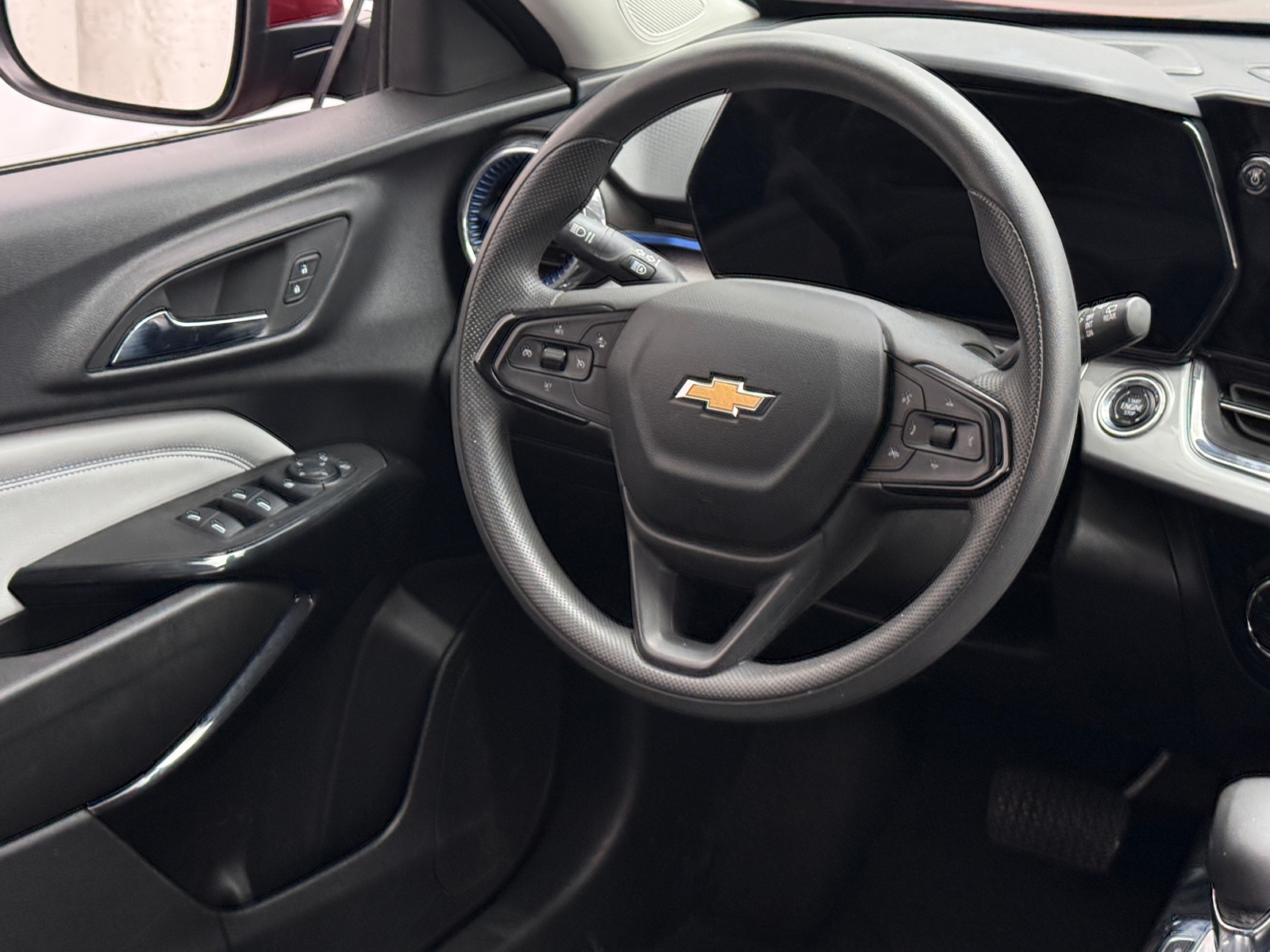 Thumbnail: 2025 Chevrolet Trax - 4