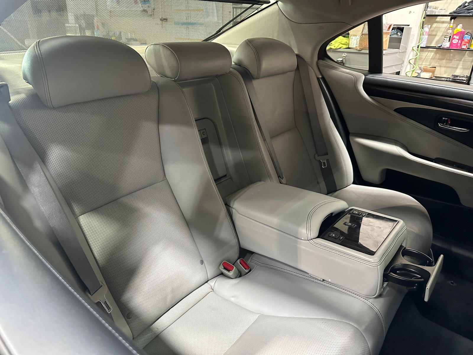 Thumbnail: 2014 Lexus LS - 6
