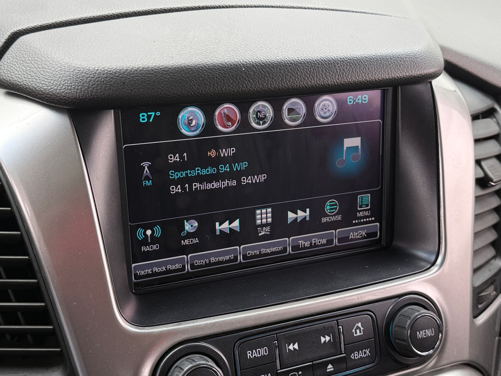 Thumbnail: 2016 Chevrolet Tahoe - 3