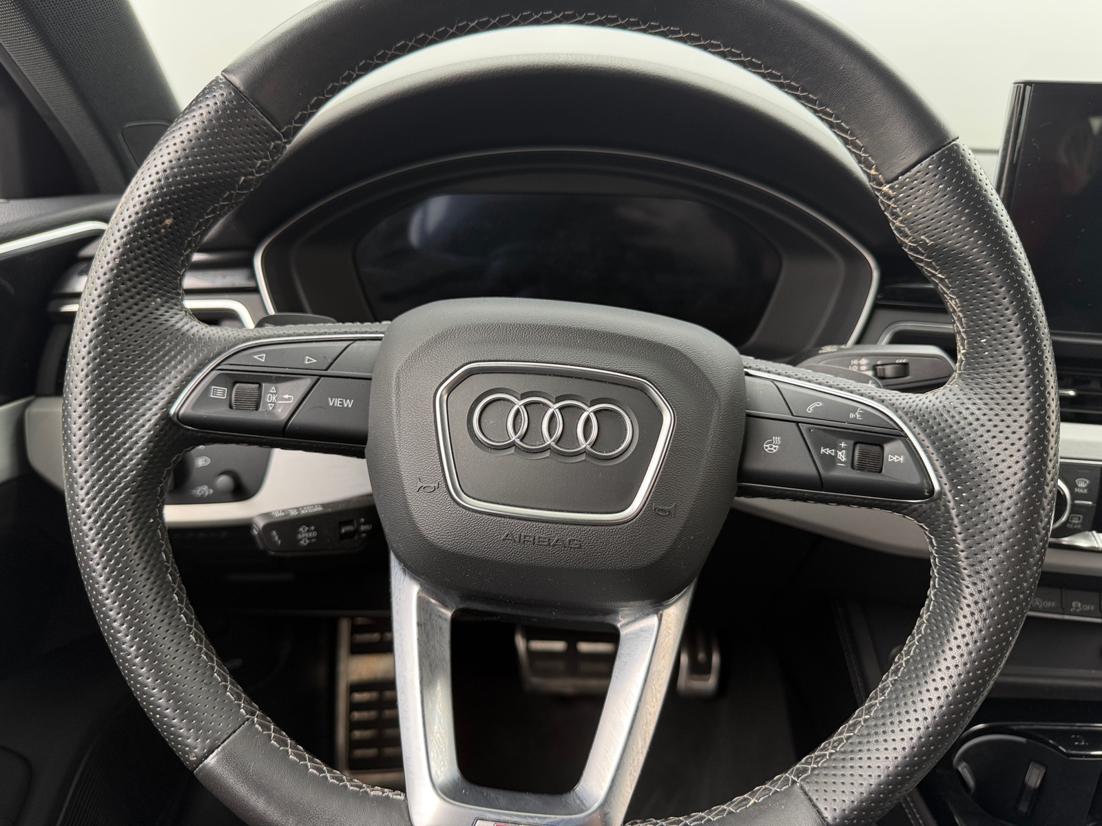 Thumbnail: 2023 Audi A4 - 4