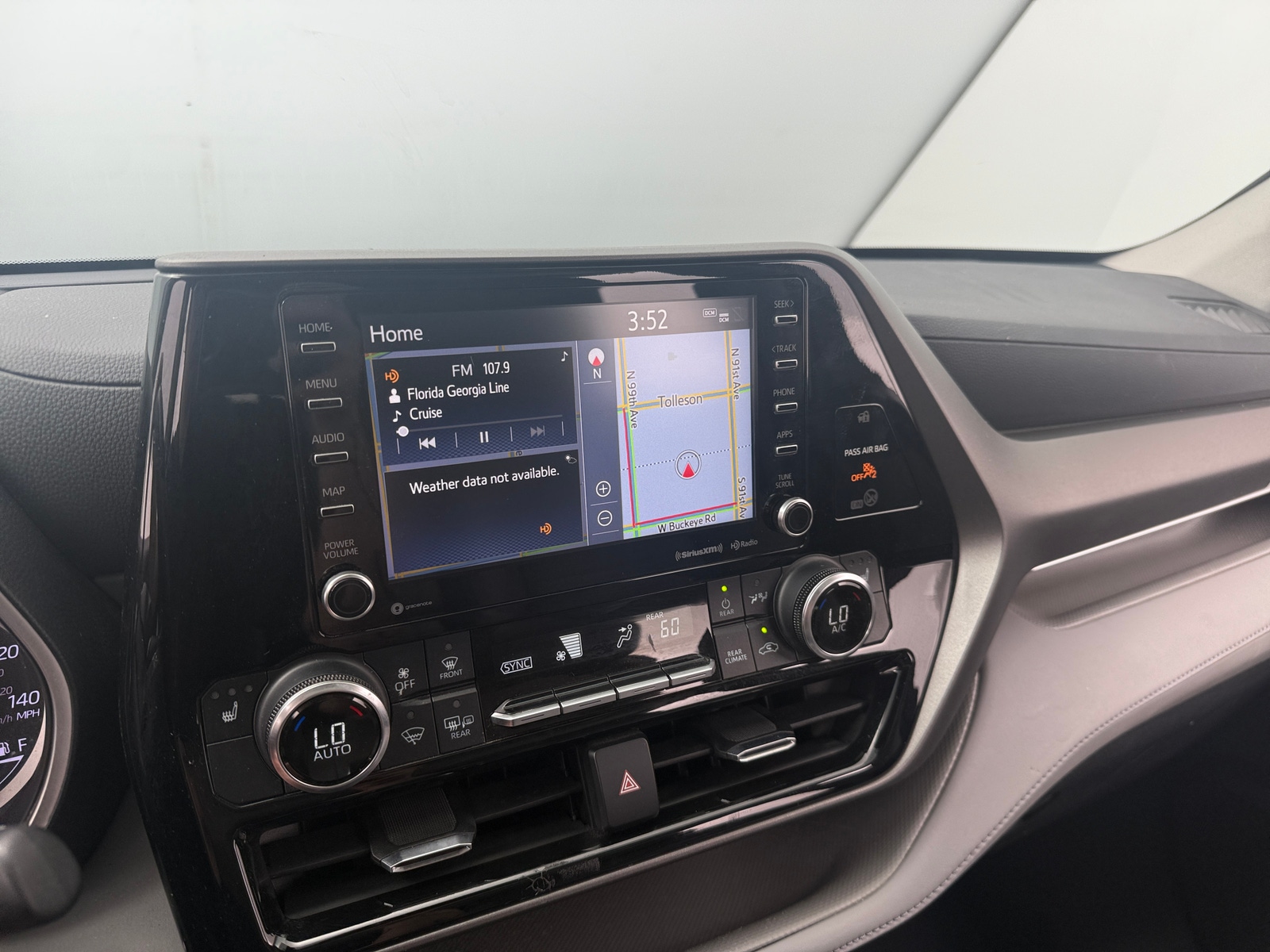 Thumbnail: 2022 Toyota Highlander - 3