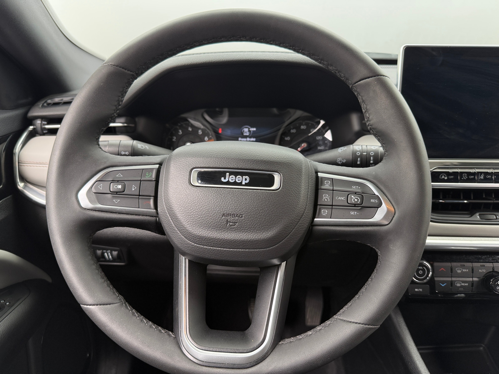 Thumbnail: 2024 Jeep Compass - 4