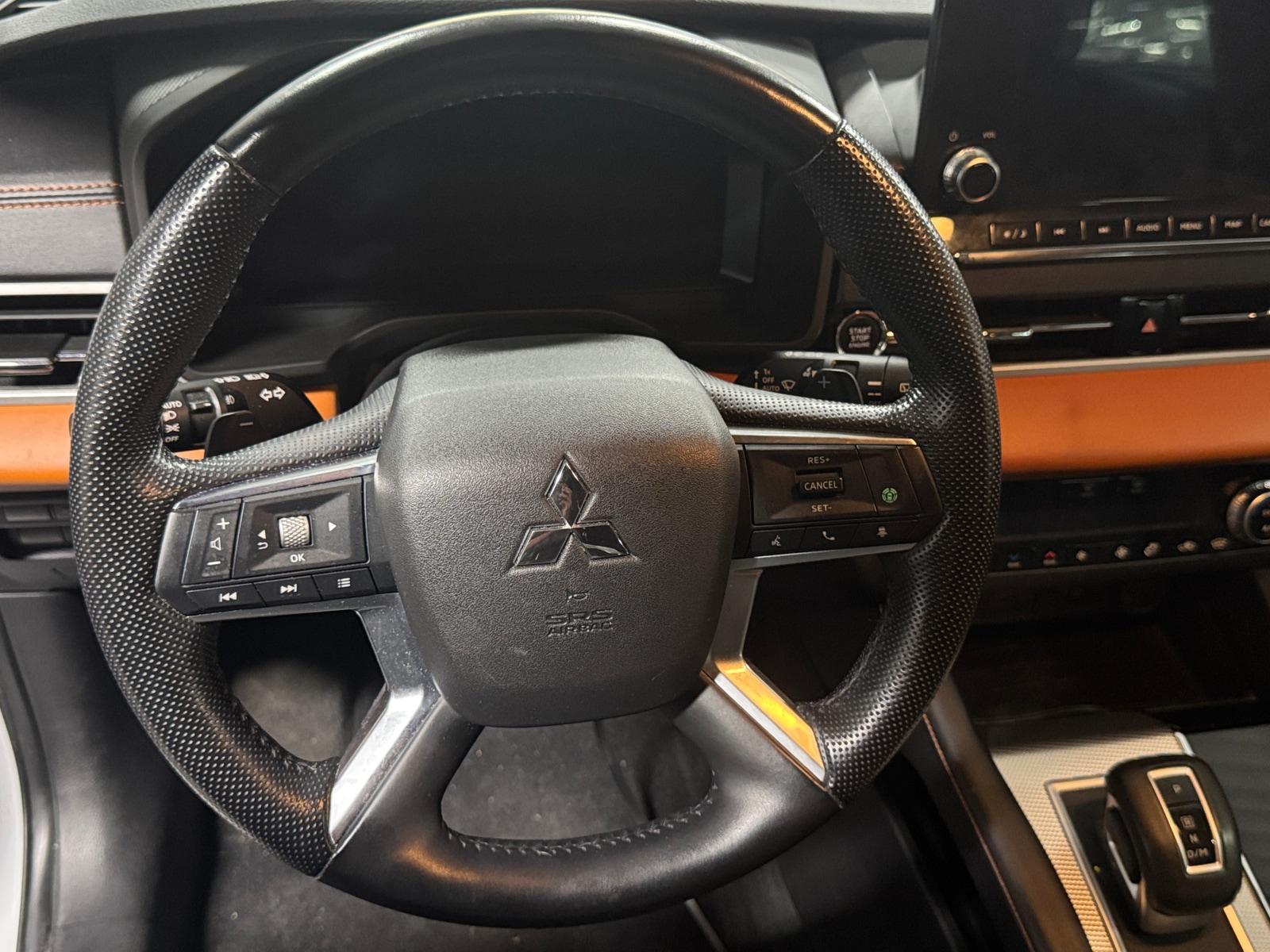 Thumbnail: 2022 Mitsubishi Outlander - 4