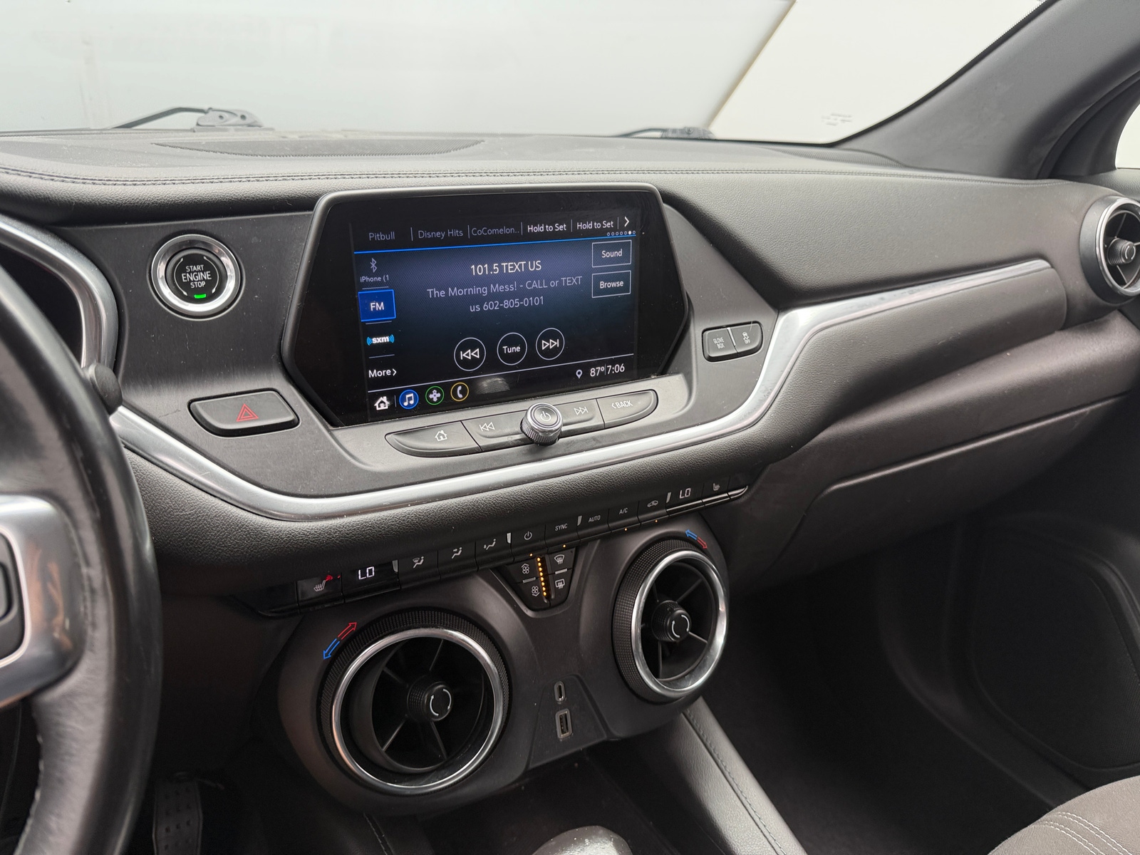 Thumbnail: 2019 Chevrolet Blazer - 4