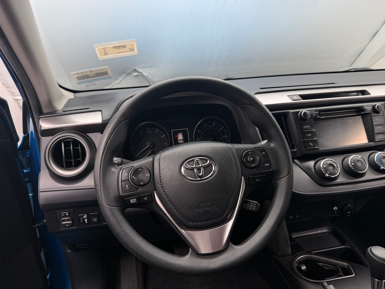 Thumbnail: 2018 Toyota RAV4 - 5