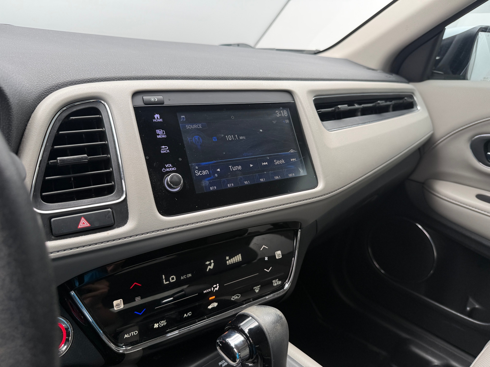 Thumbnail: 2019 Honda HR-V - 4