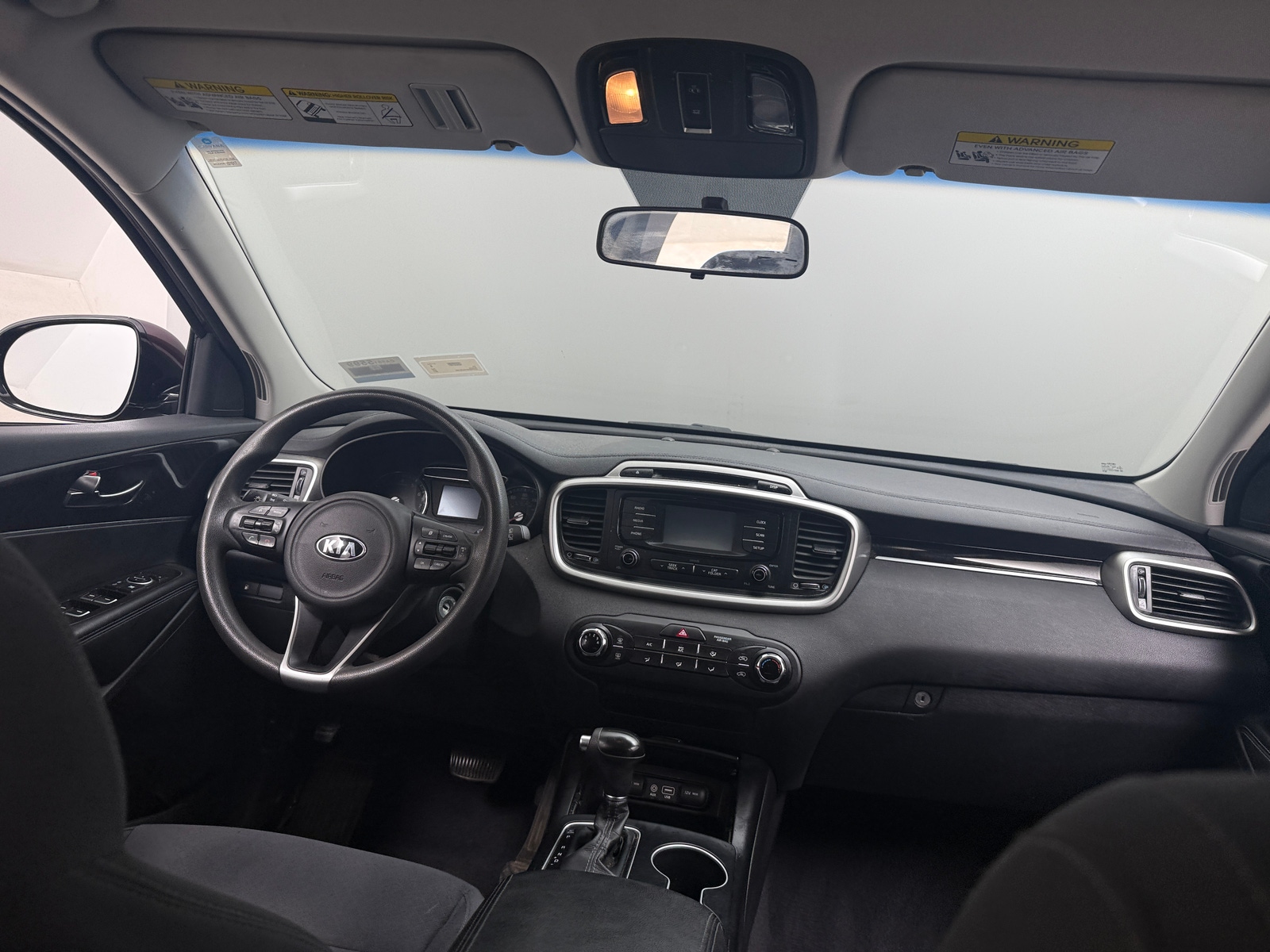 Thumbnail: 2017 Kia Sorento - 3