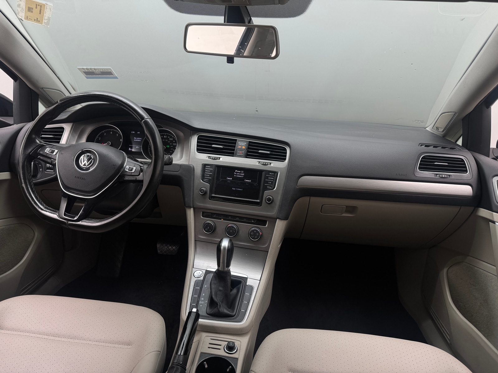 Thumbnail: 2017 Volkswagen Golf - 3