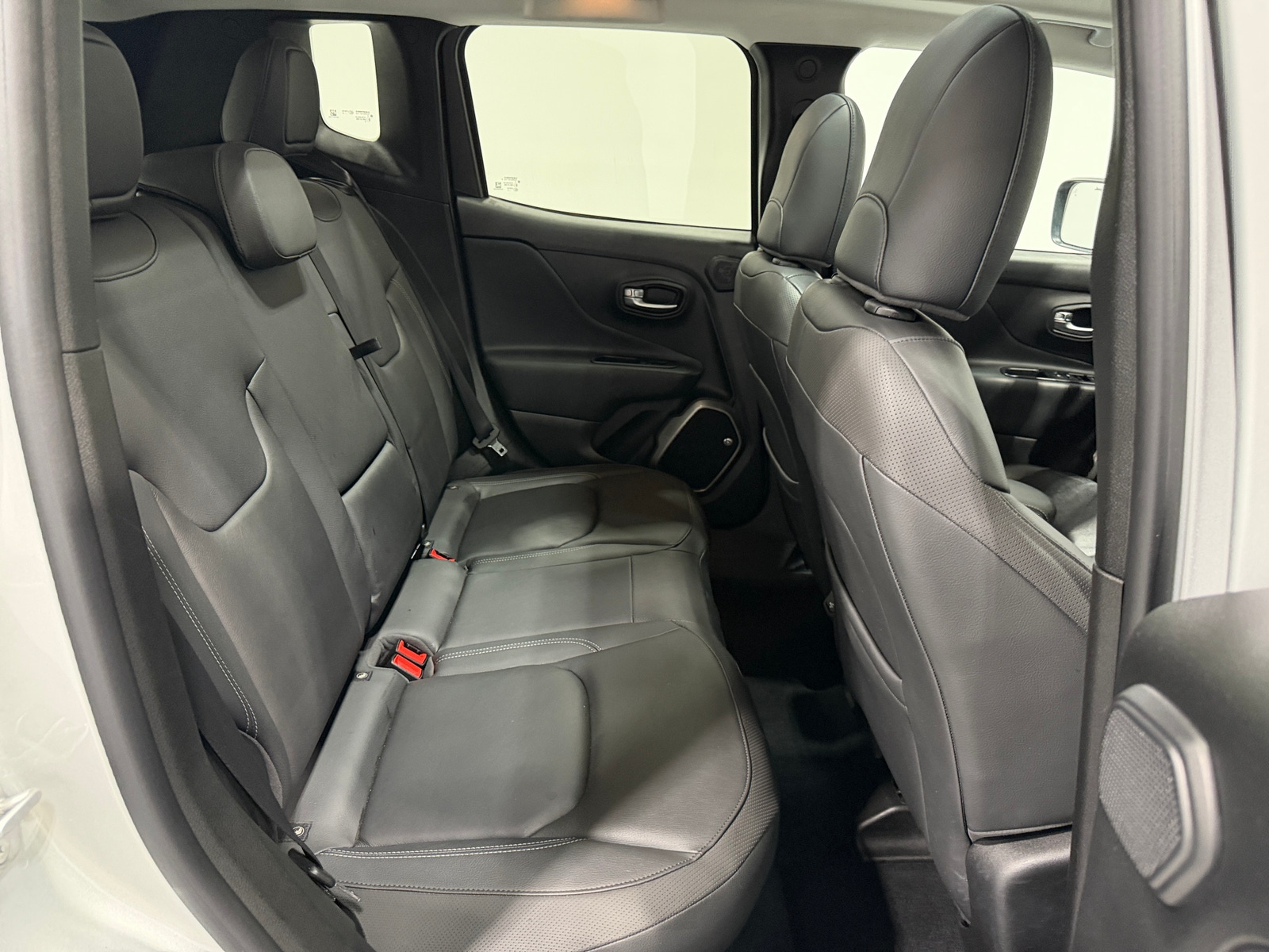 Thumbnail: 2018 Jeep Renegade - 5