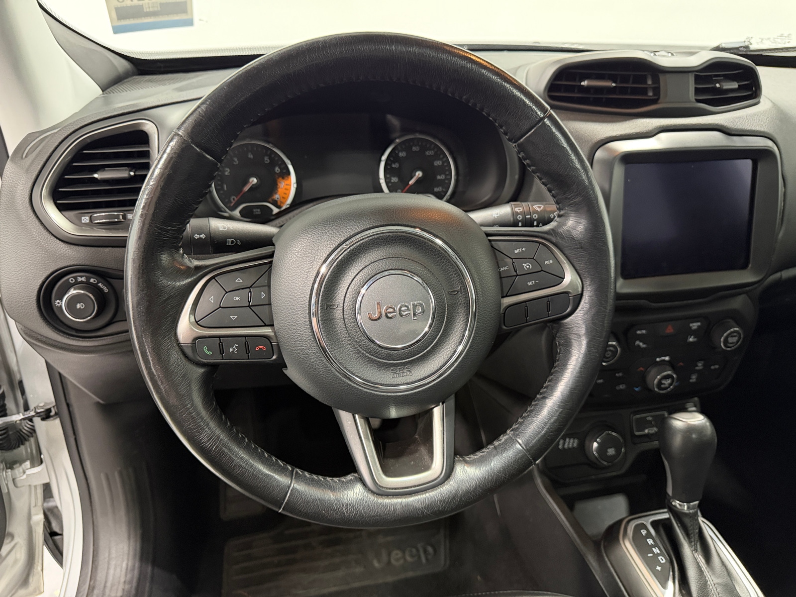 Thumbnail: 2018 Jeep Renegade - 4