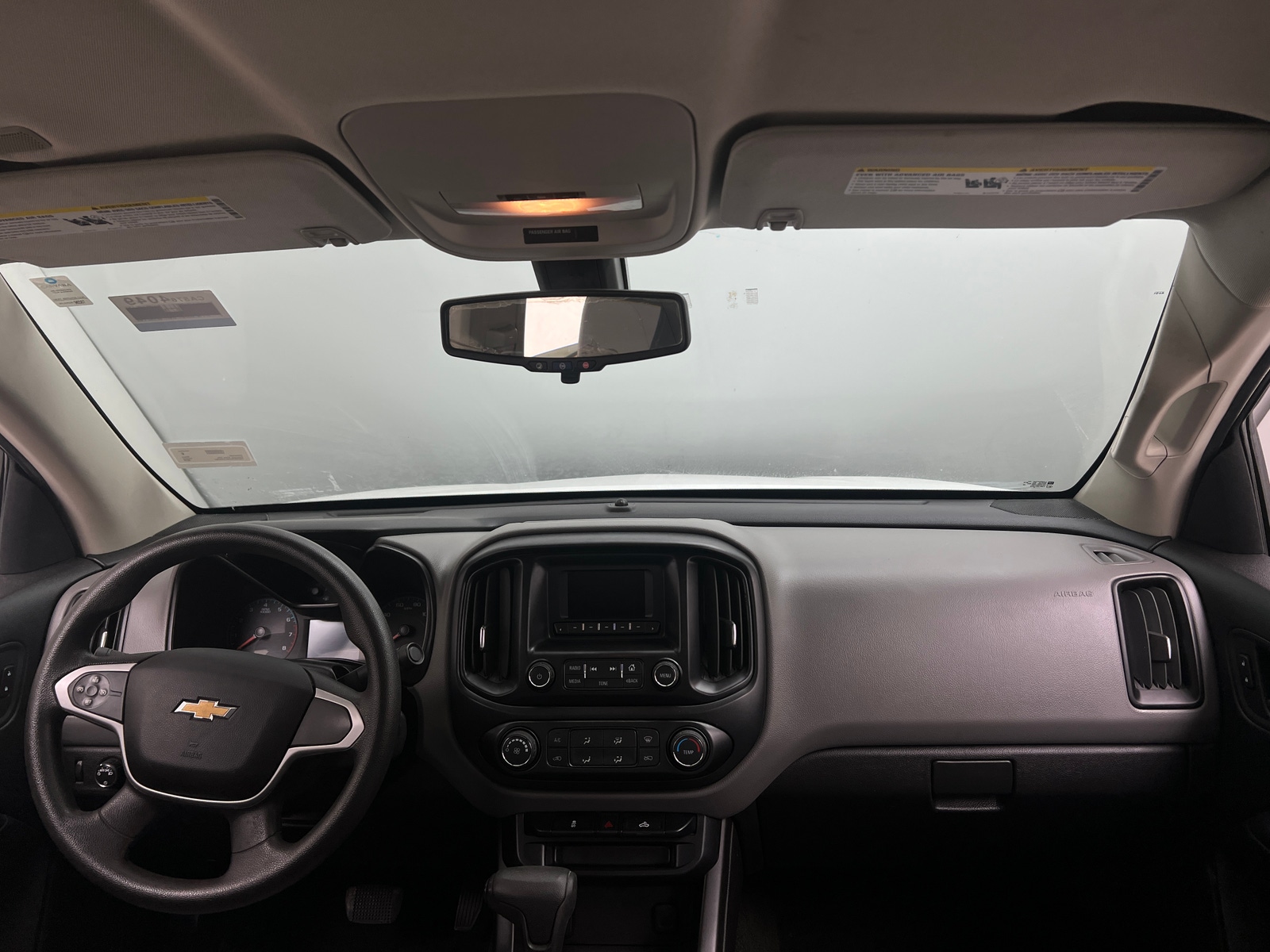 Thumbnail: 2015 Chevrolet Colorado - 3