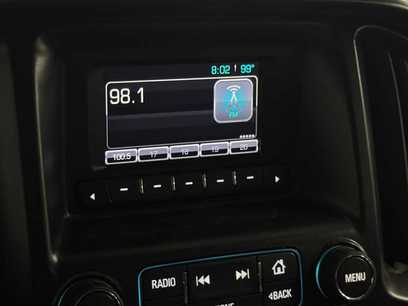 Thumbnail: 2015 Chevrolet Colorado - 4