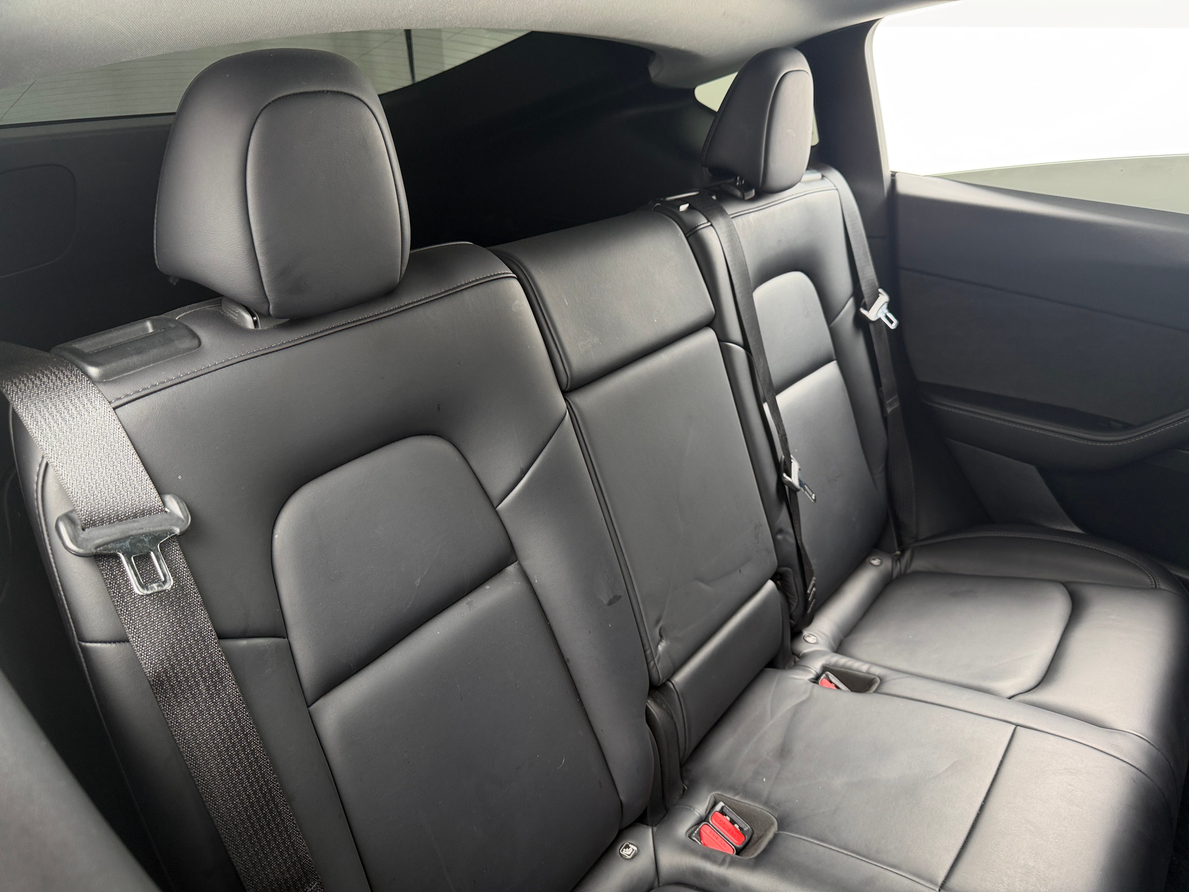 Used 2021 Tesla Model Y Long Range with VIN 5YJYGDEE8MF229978 for sale in Auburn, WA