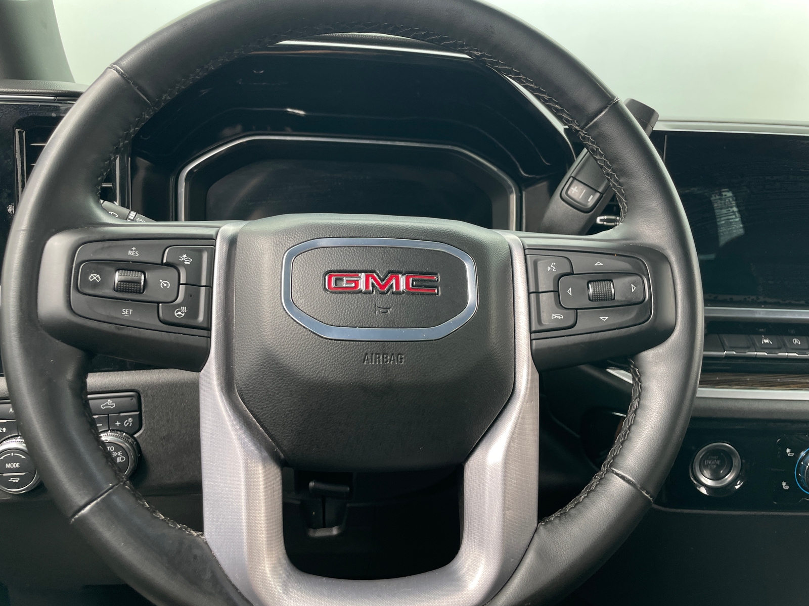 Thumbnail: 2024 GMC Sierra 1500 - 5