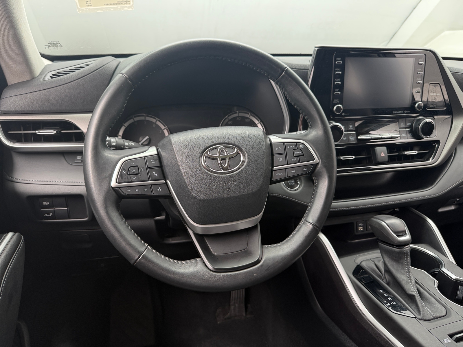 Thumbnail: 2022 Toyota Highlander - 4