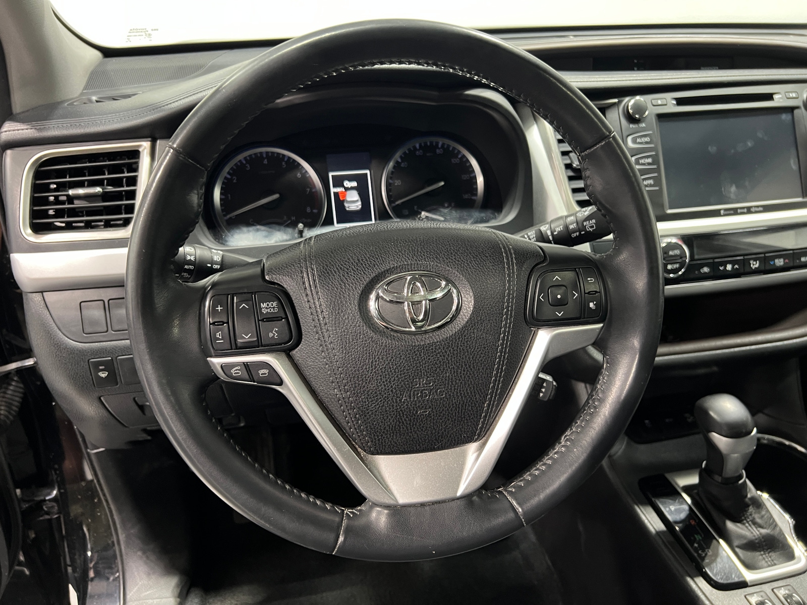 Thumbnail: 2016 Toyota Highlander - 4