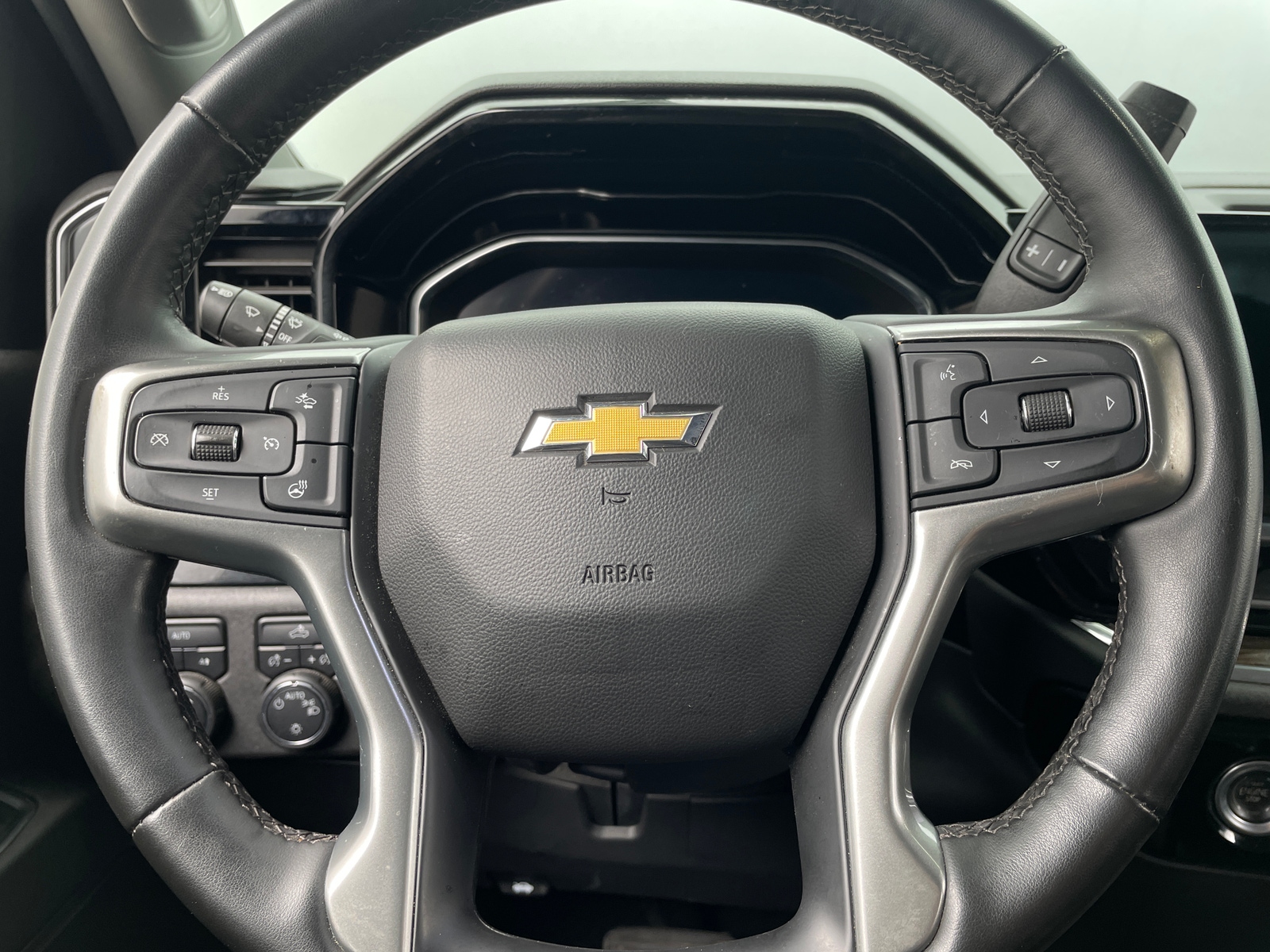 Thumbnail: 2023 Chevrolet Silverado 1500 - 5
