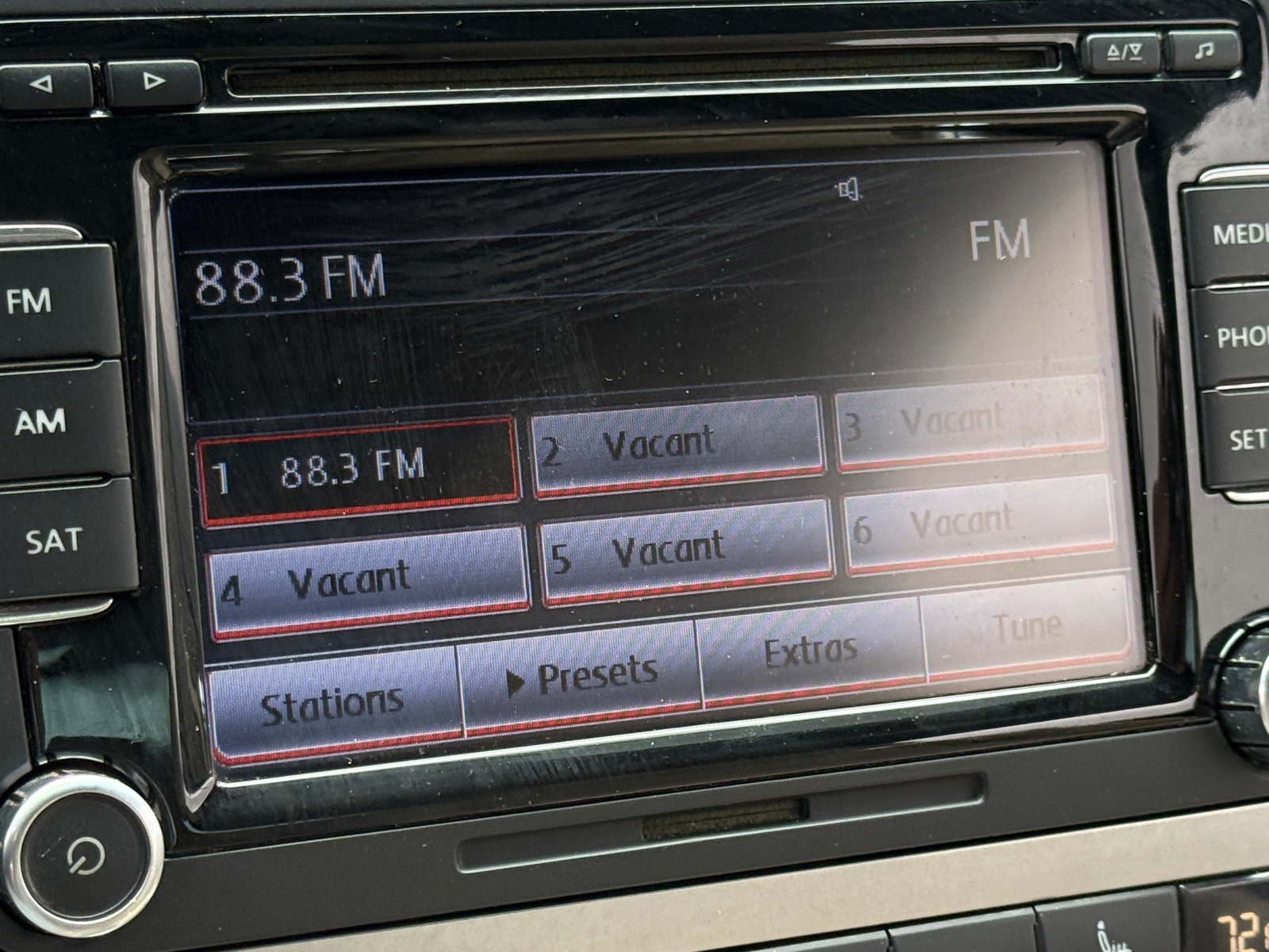 Thumbnail: 2013 Volkswagen Eos - 3