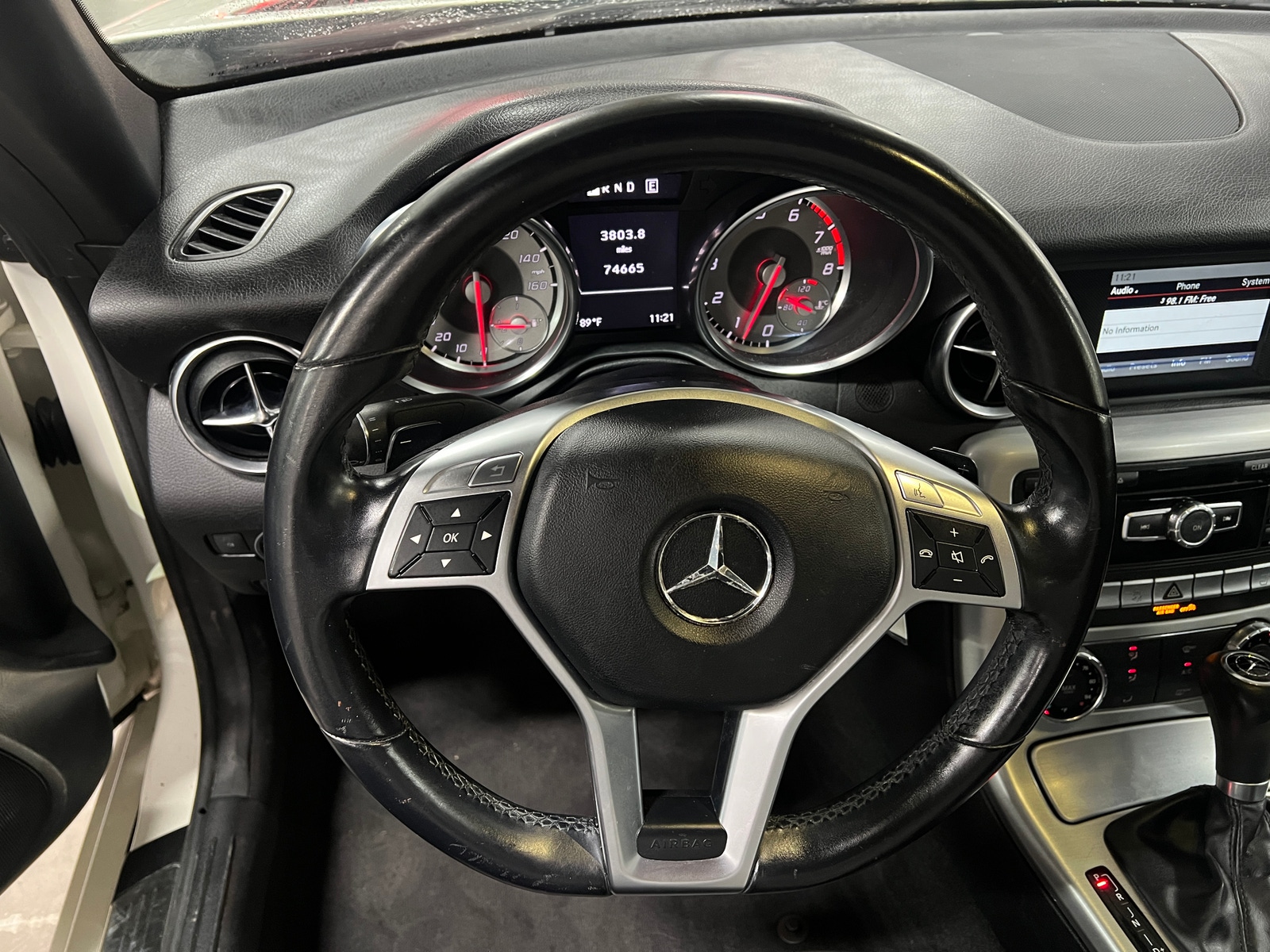 Thumbnail: 2013 Mercedes-Benz SLK - 4