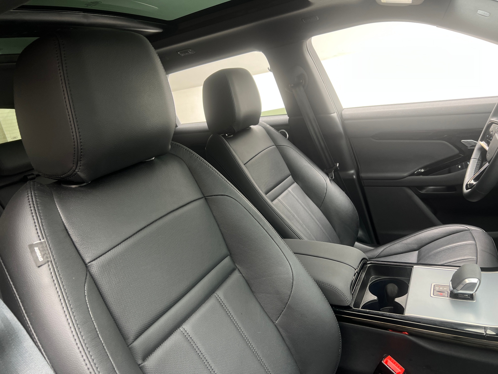 Thumbnail: 2024 Land Rover Range Rover Evoque - 2