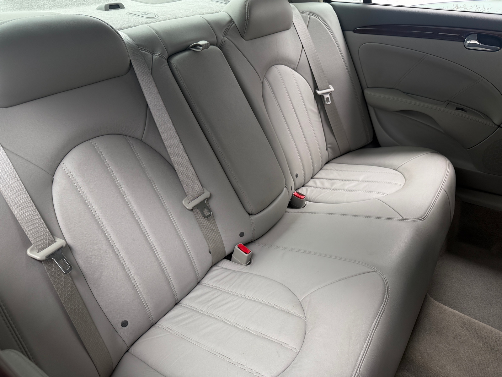Thumbnail: 2010 Buick Lucerne - 5