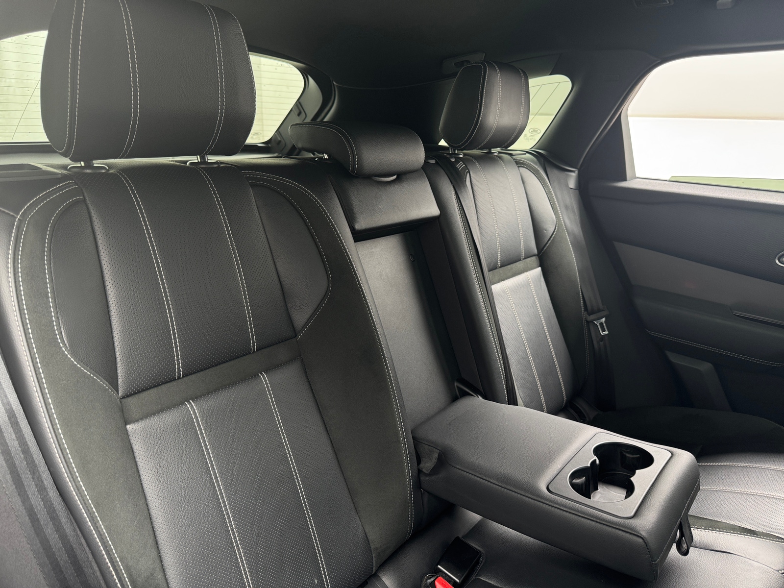 Thumbnail: 2020 Land Rover Range Rover Velar - 5