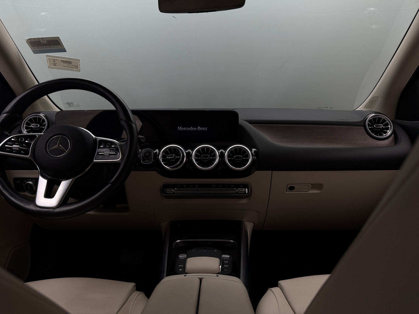 Thumbnail: 2022 Mercedes-Benz GLA - 2