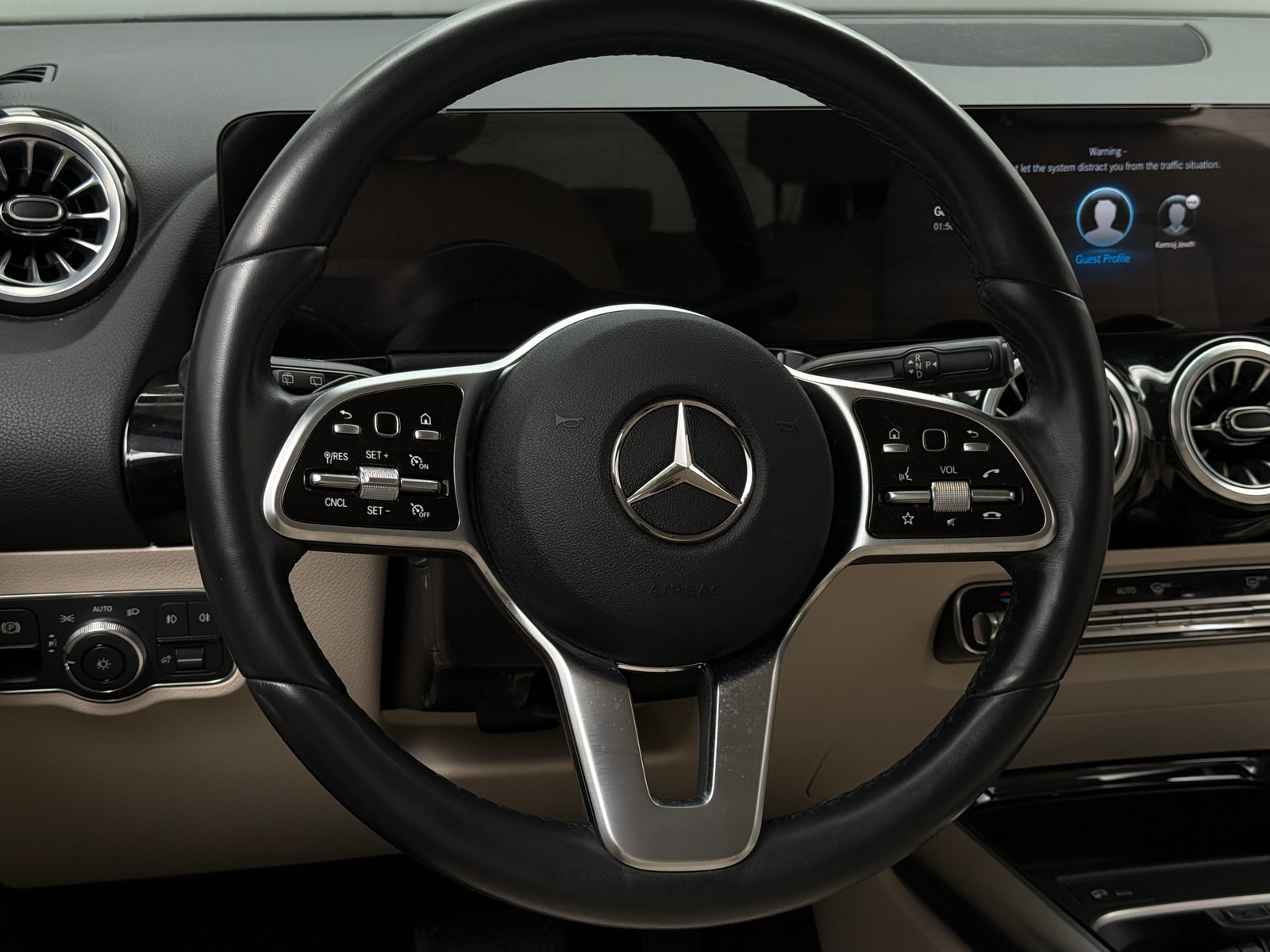 Thumbnail: 2022 Mercedes-Benz GLA - 4