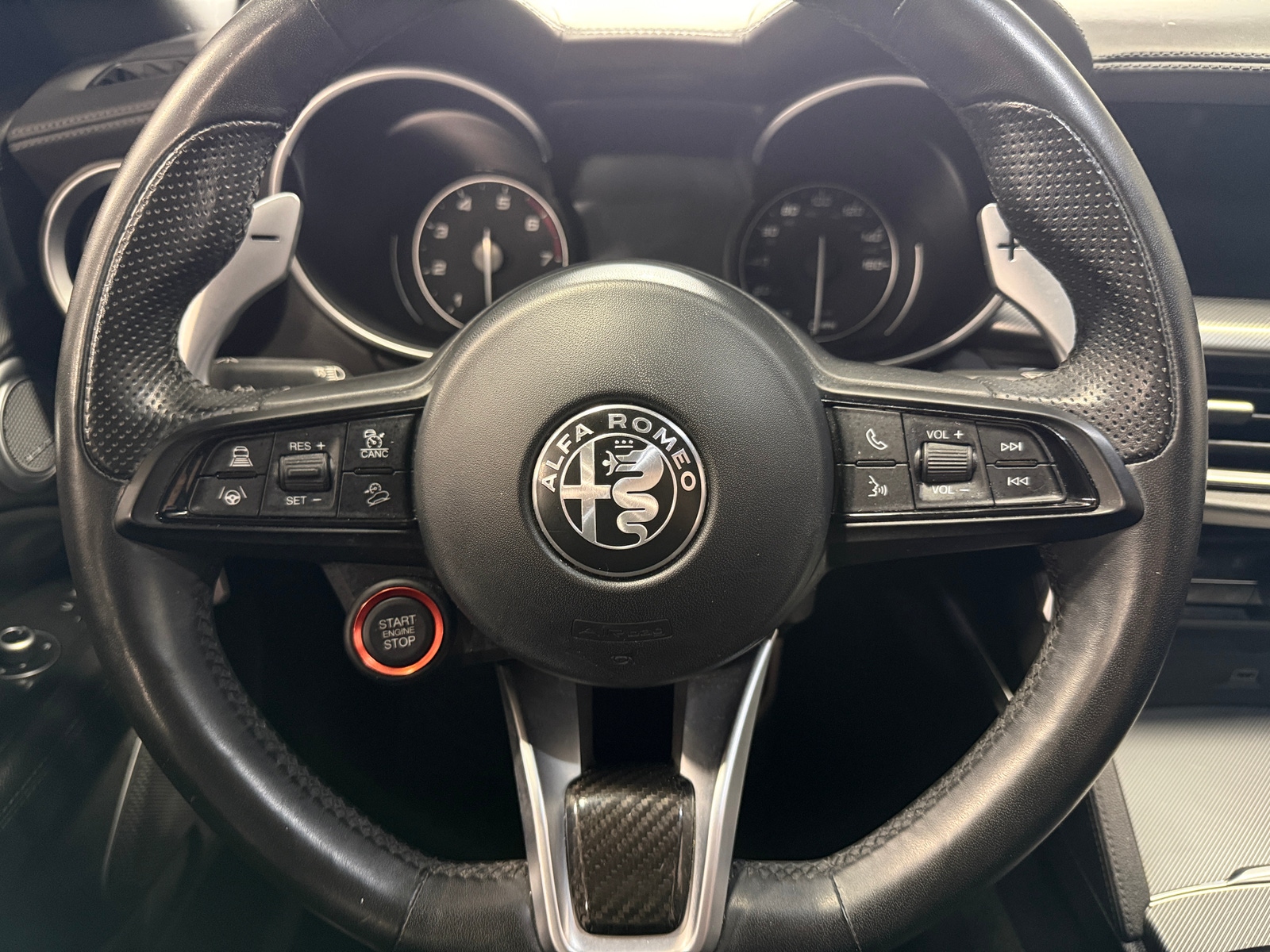 Thumbnail: 2022 Alfa Romeo Stelvio - 4