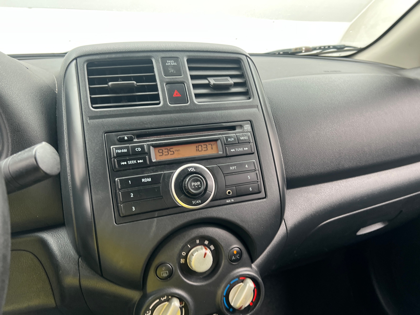 Thumbnail: 2014 Nissan Versa - 4