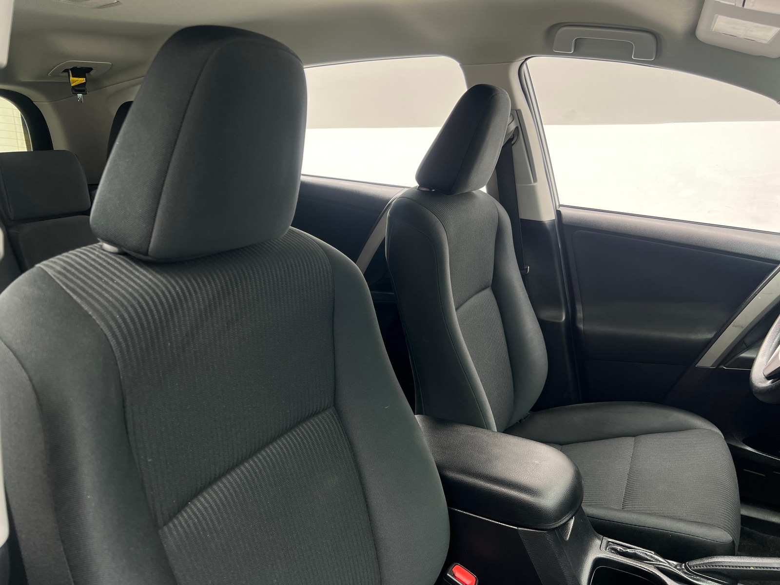 Thumbnail: 2016 Toyota RAV4 - 2