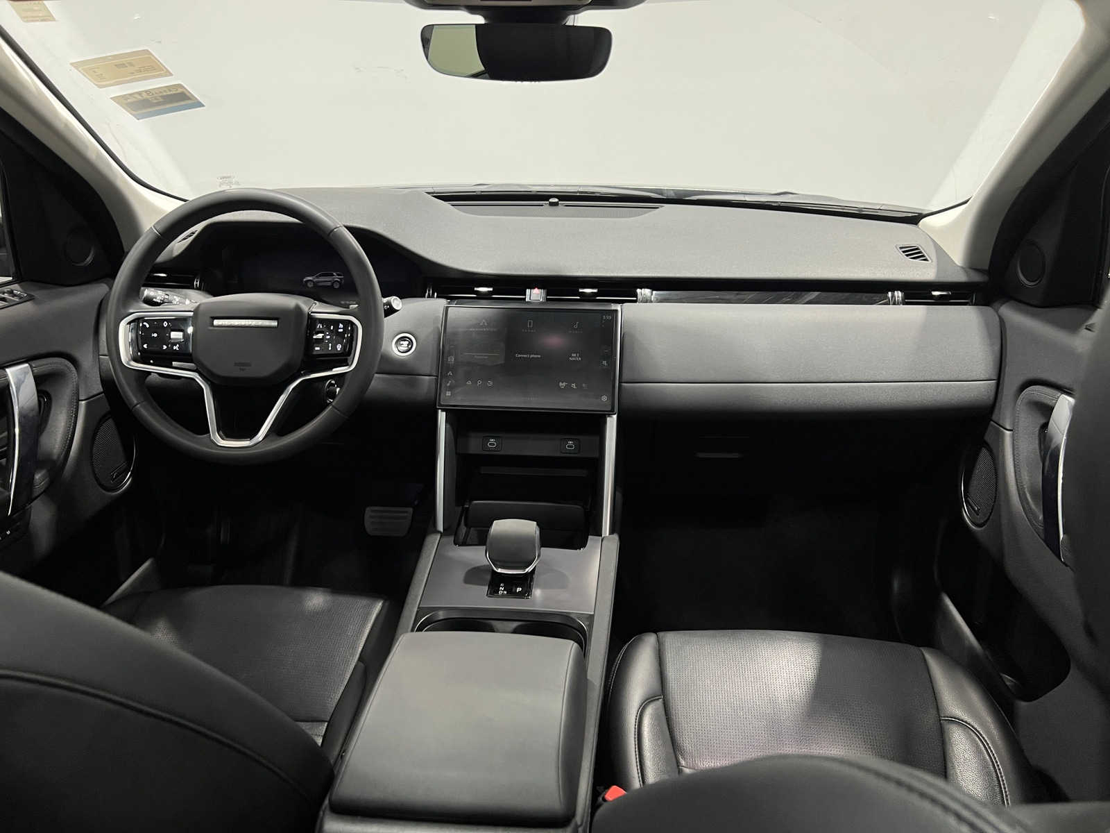 Thumbnail: 2024 Land Rover Discovery Sport - 2