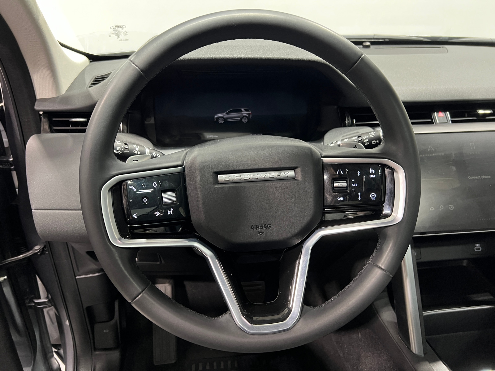 Thumbnail: 2024 Land Rover Discovery Sport - 4
