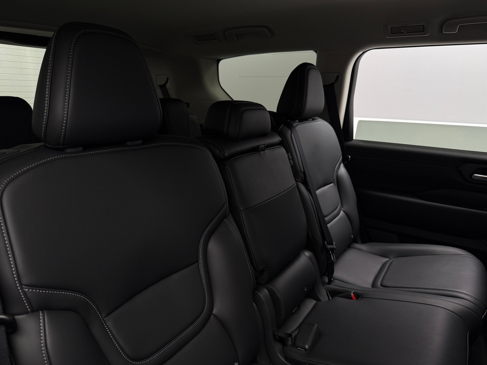 Thumbnail: 2025 Nissan Armada - 5