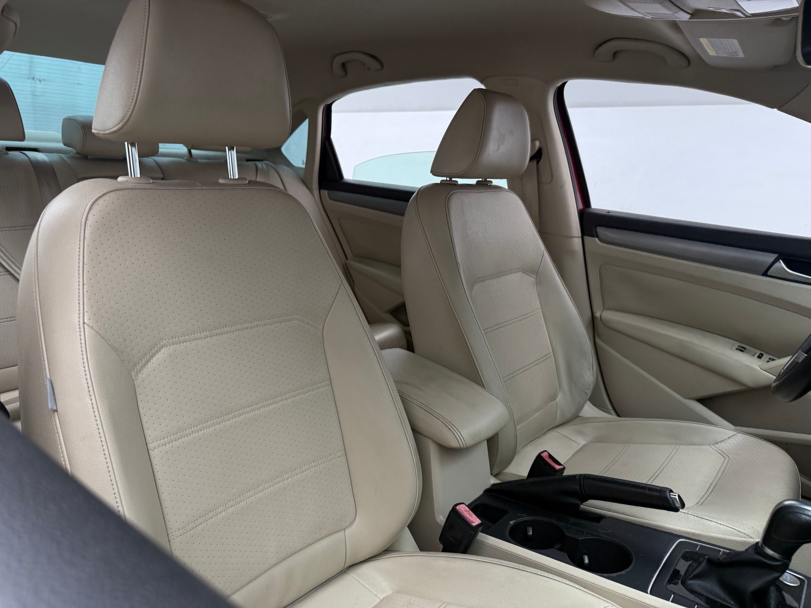Thumbnail: 2015 Volkswagen Passat - 2