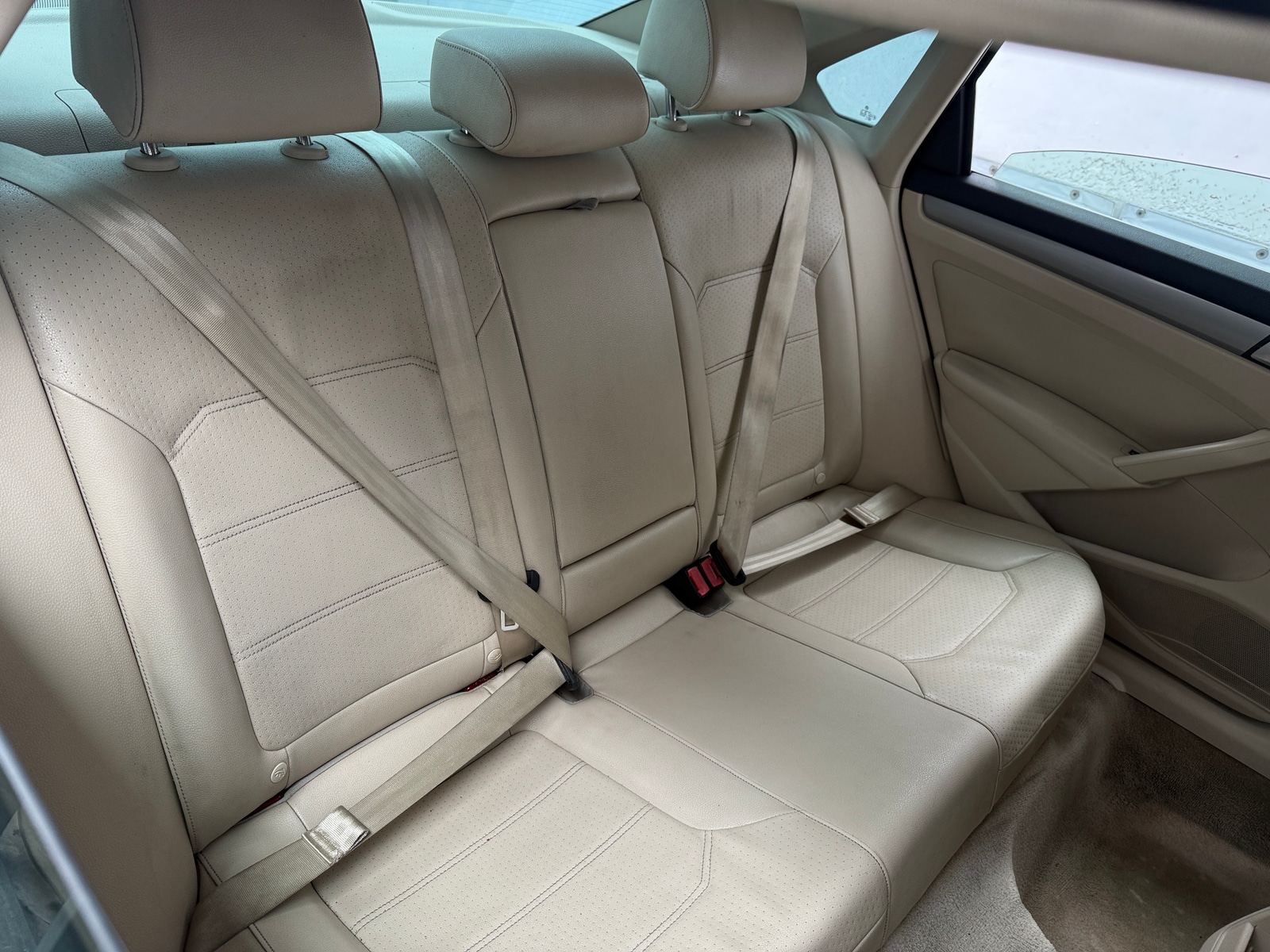 Thumbnail: 2015 Volkswagen Passat - 6