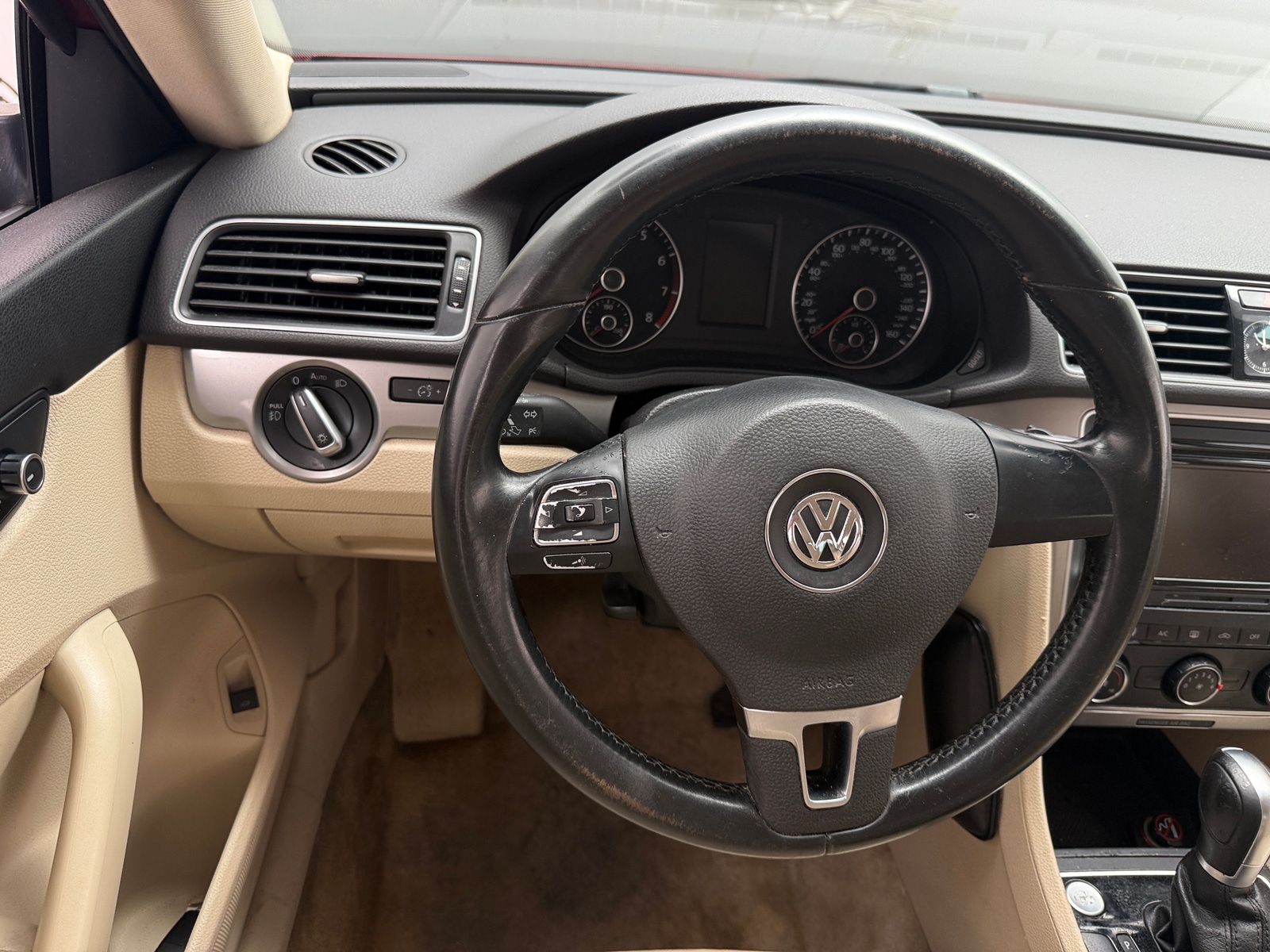 Thumbnail: 2015 Volkswagen Passat - 5