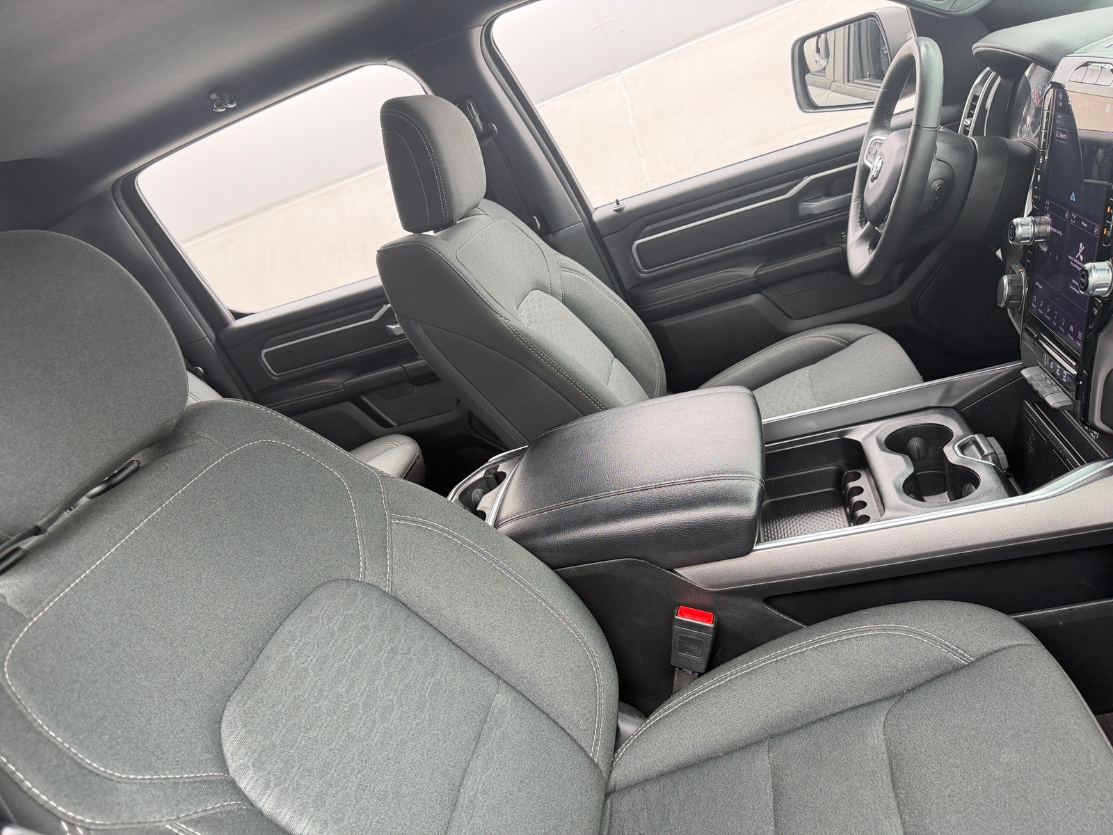 Thumbnail: 2025 RAM 1500 - 2
