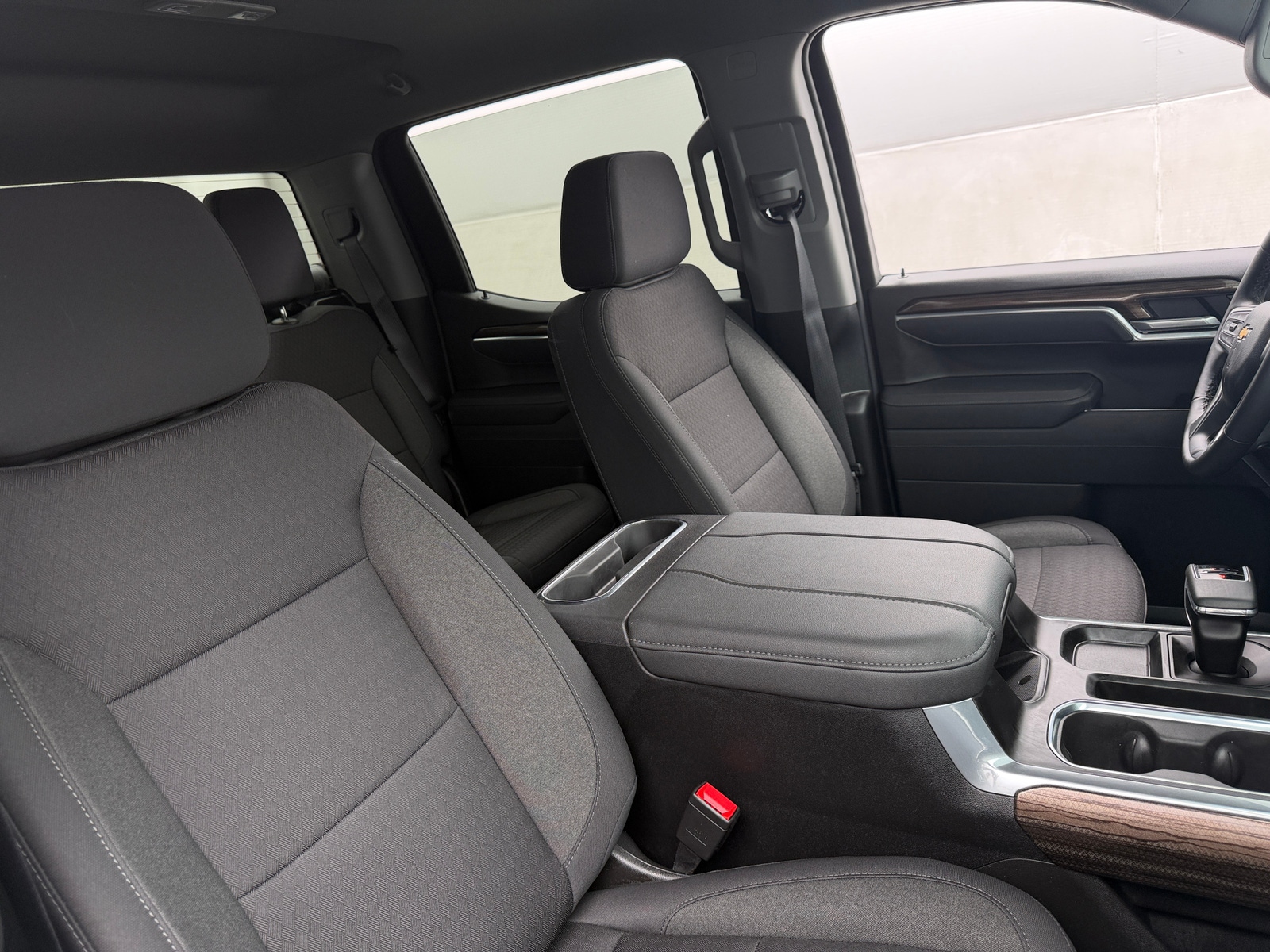 Thumbnail: 2026 Chevrolet Silverado 1500 - 2