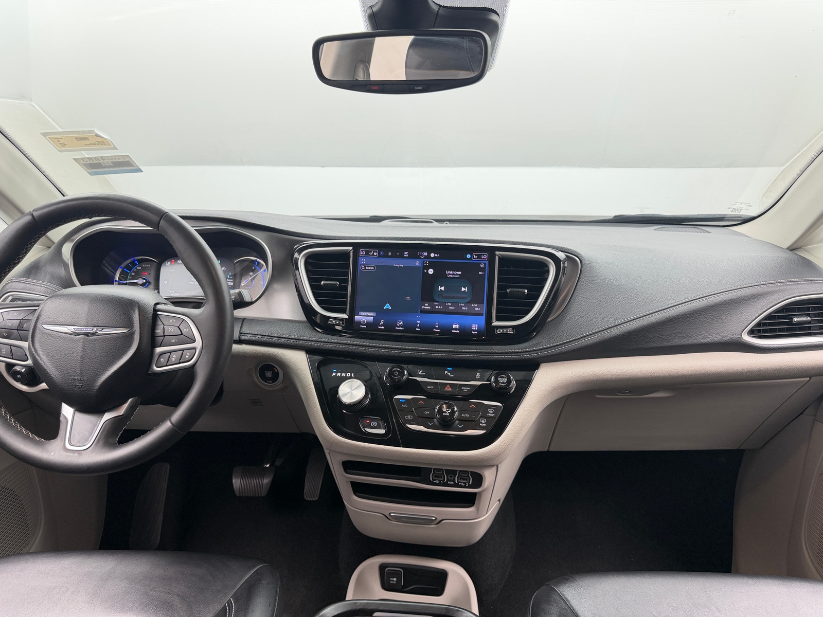 Thumbnail: 2024 Chrysler Pacifica - 2