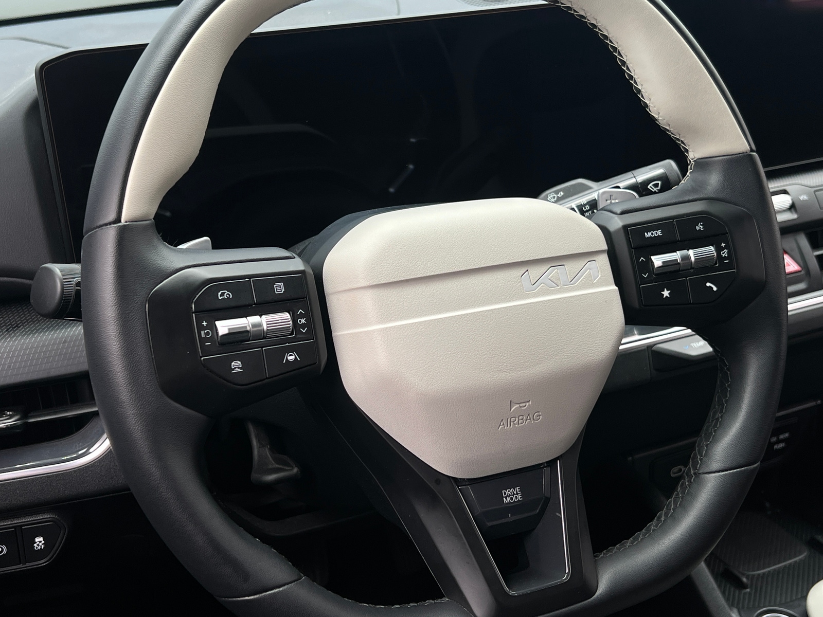 Thumbnail: 2025 Kia K4 - 4