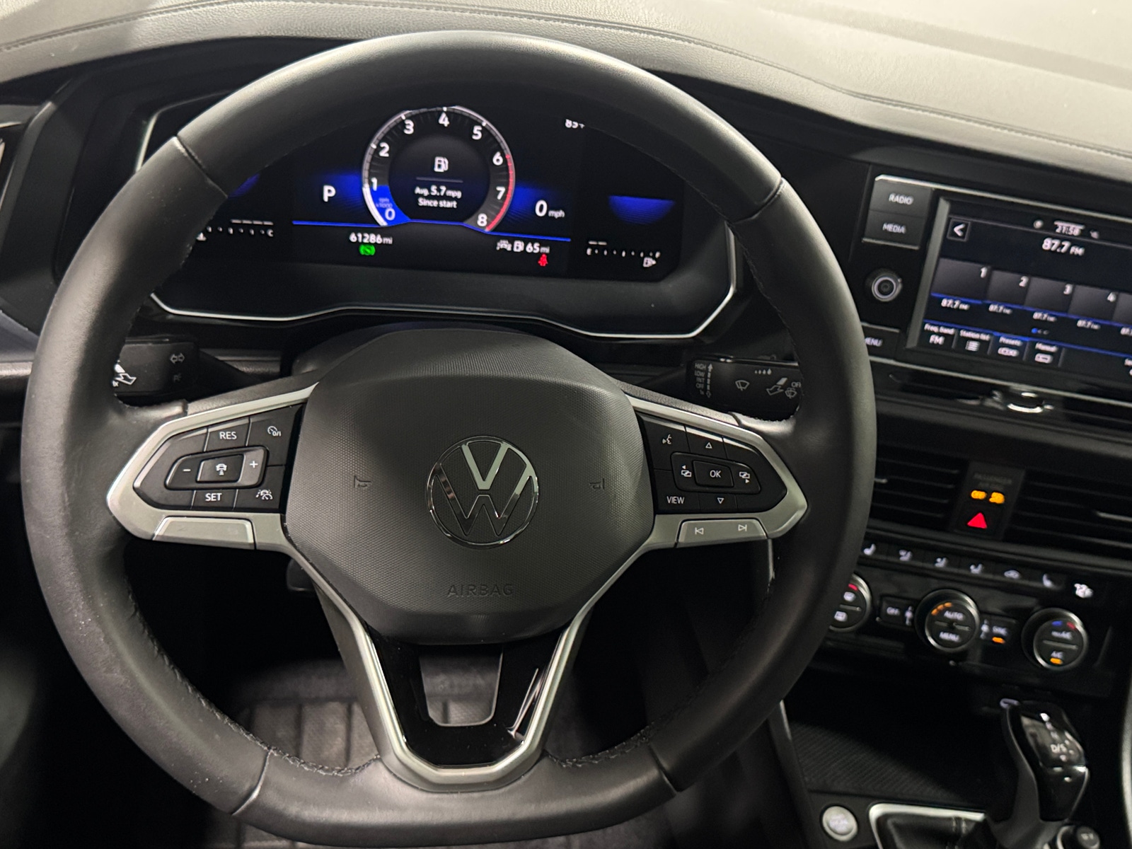 Thumbnail: 2022 Volkswagen Jetta - 5