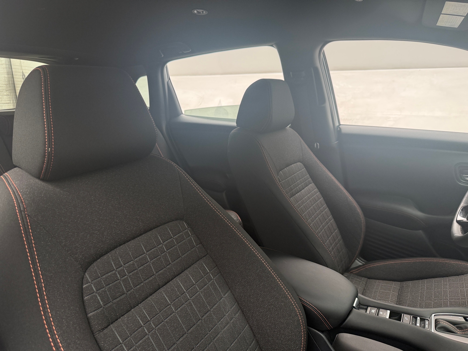 Thumbnail: 2024 Honda HR-V - 2