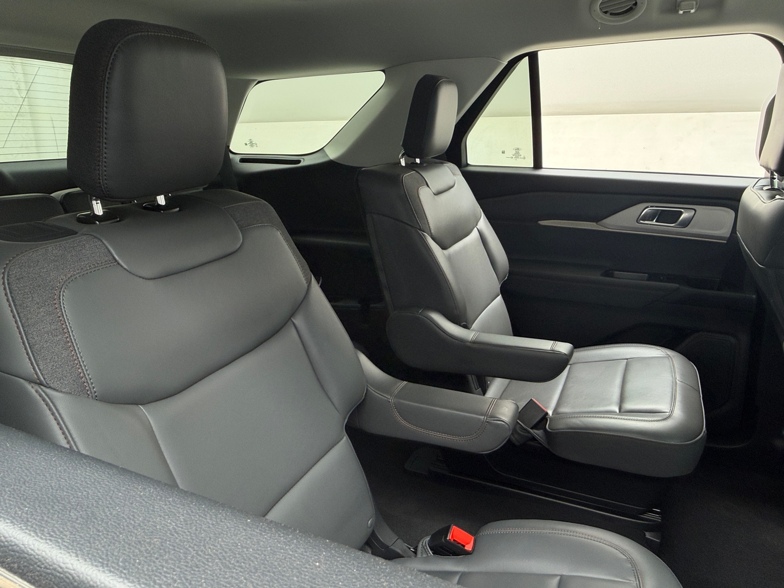 Thumbnail: 2025 Ford Explorer - 6