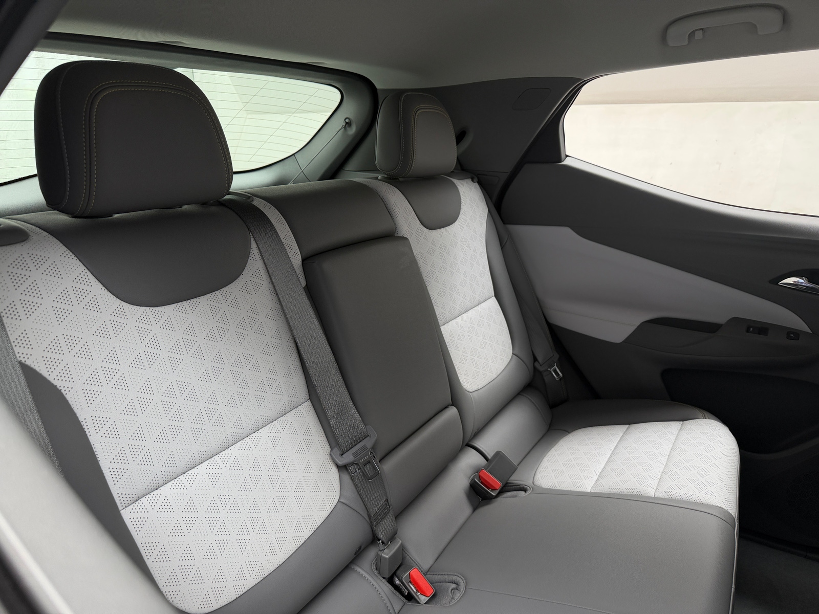 Thumbnail: 2023 Chevrolet Bolt EUV - 5