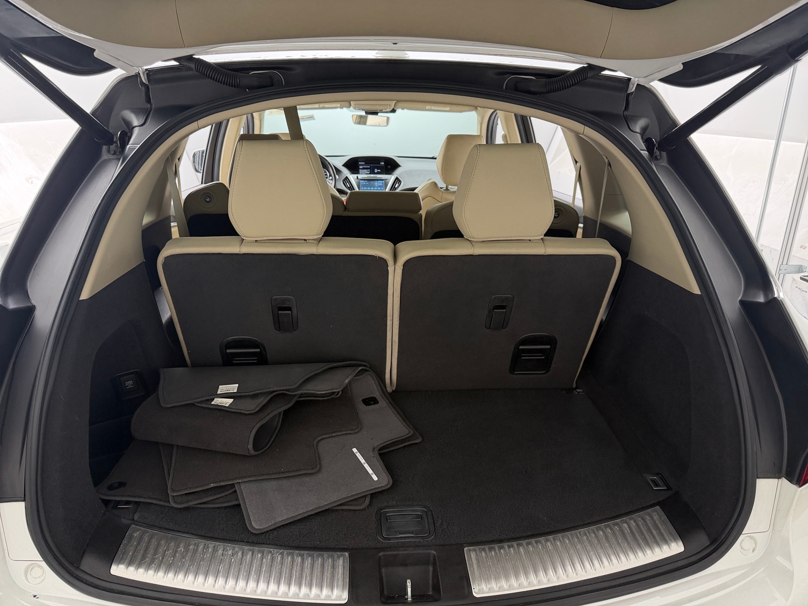 Thumbnail: 2020 Acura MDX - 6