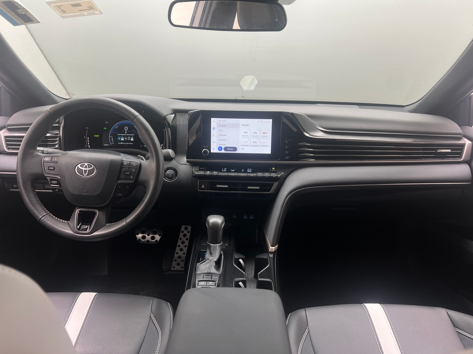 Thumbnail: 2025 Toyota Camry - 3