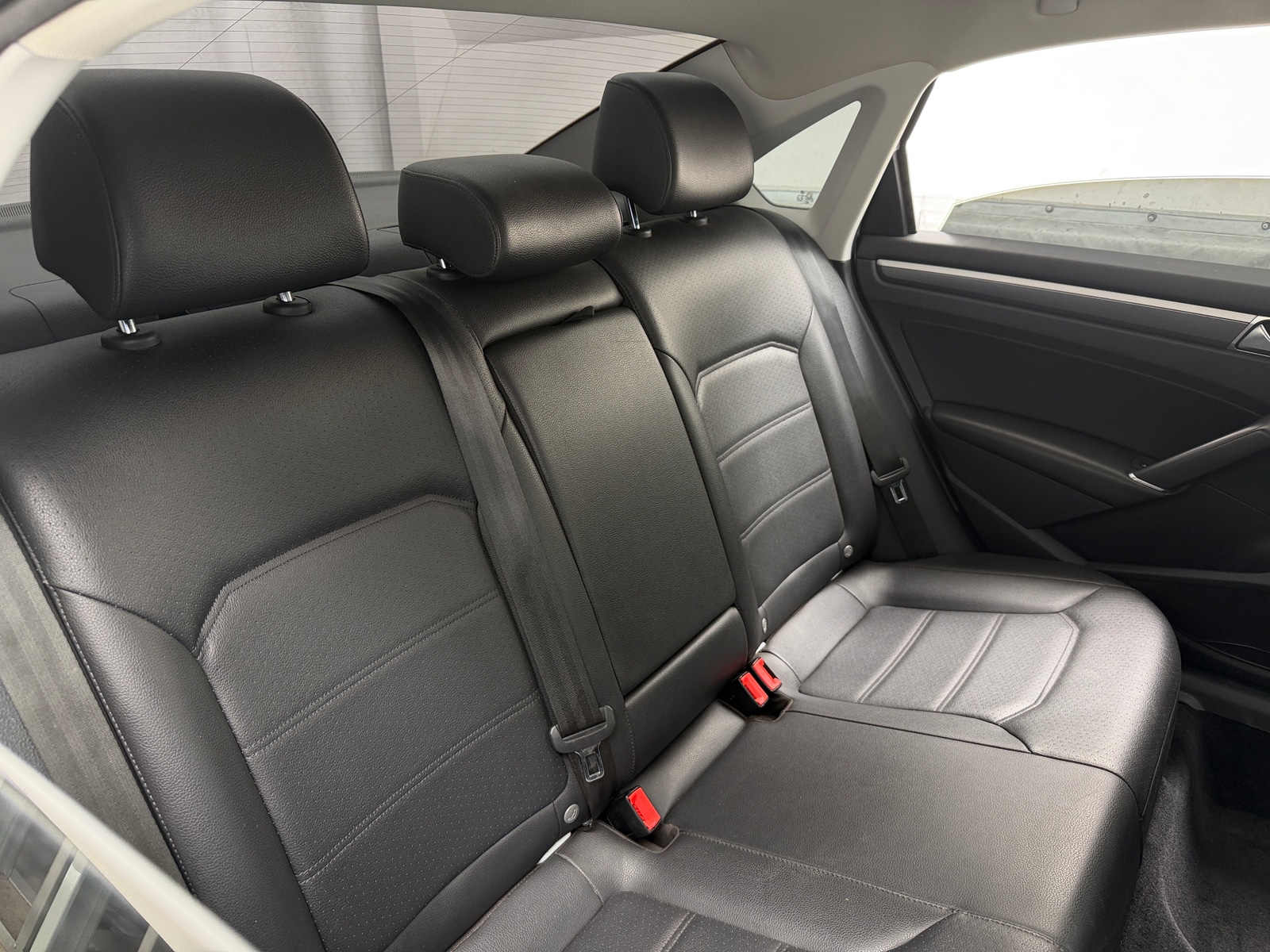 Thumbnail: 2018 Volkswagen Passat - 6